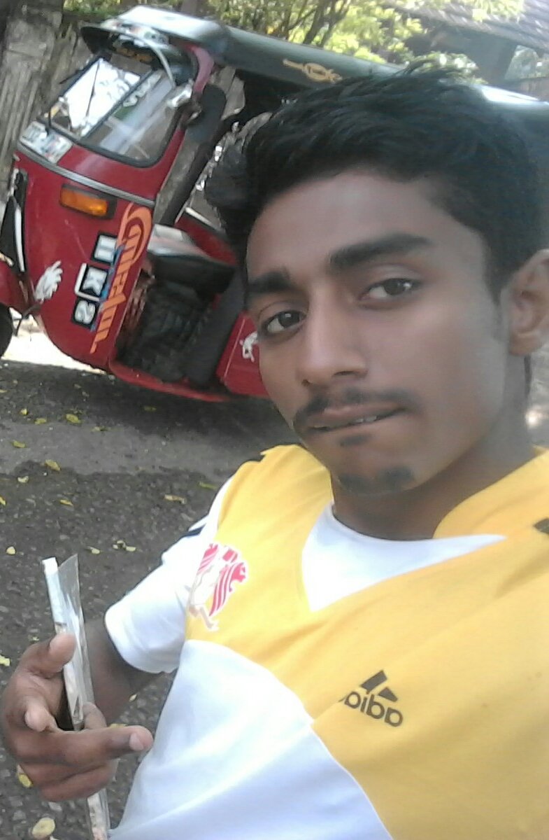 JillaAzeem's tweet photo. https://t.co/DEwLcFbwIb