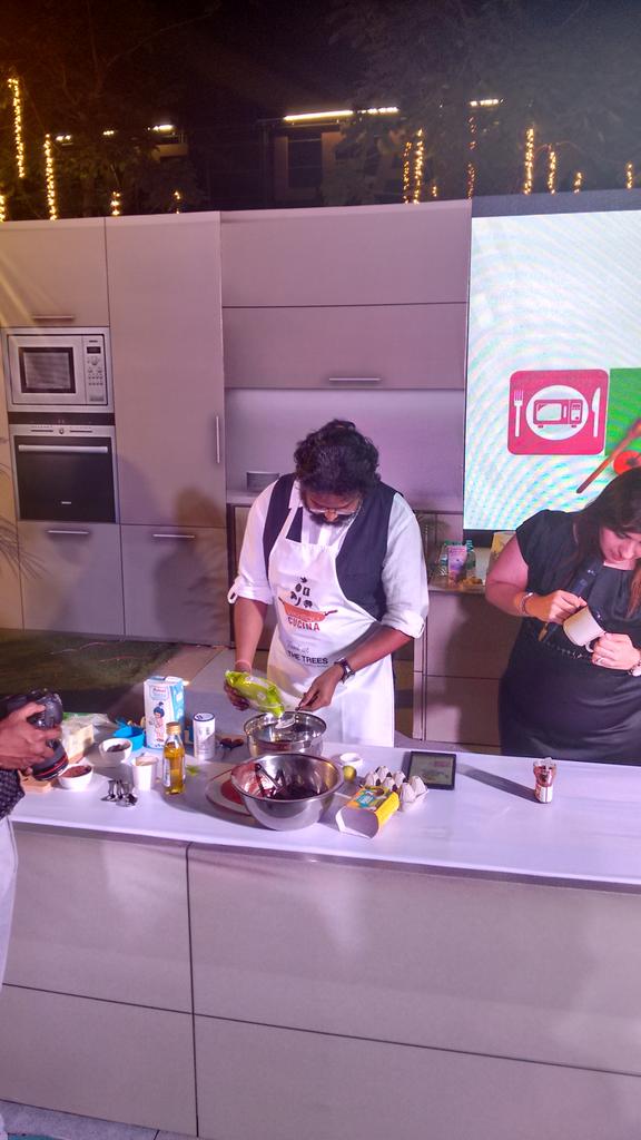 GodrejAppliance's tweet photo. Let's get started with the #LemonMugCake! #VikhroliCucinaS2 #CupACake https://t.co/5YeJIxXvvz