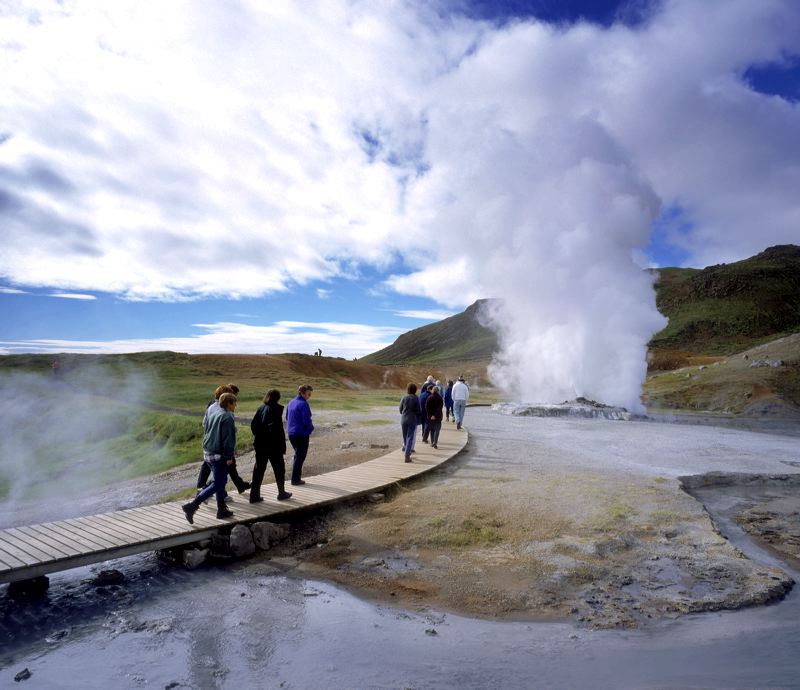 Sif (@icesif) on Twitter photo Responsible tourism is a 2-way street. #Iceland launches #travel conduct videos bbc.in/1osx5ox via <a href="/BBCNews/">BBC News (UK)</a> Responsible tourism is a 2-way street. #Iceland launches #travel conduct videos bbc.in/1osx5ox via <a href="/BBCNews/">BBC News (UK)</a>