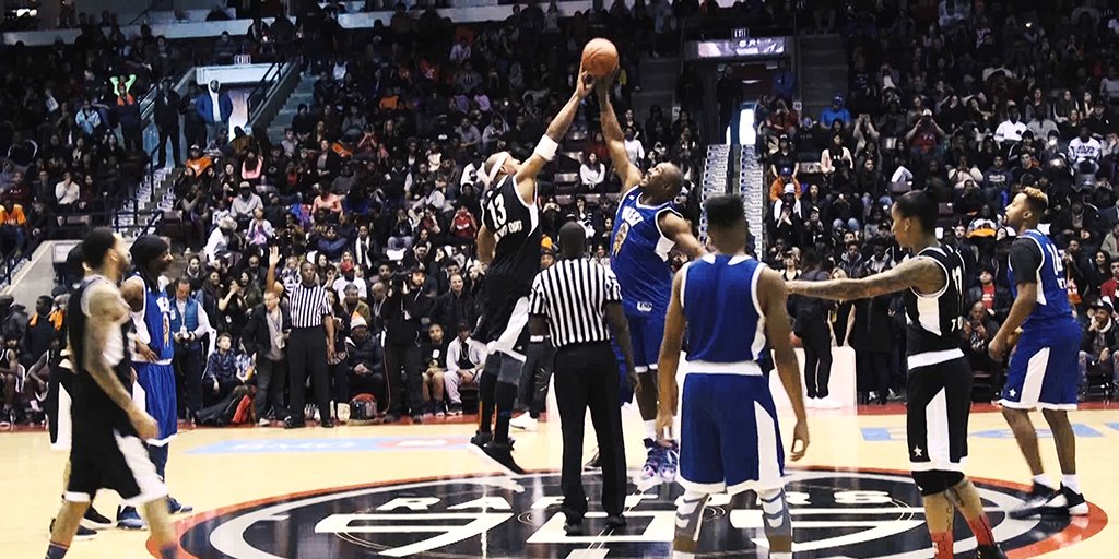 lowqualityjalex's tweet photo. How good was the #NBAAllStarWeekend!! Great video @Crowdmix https://t.co/nDZHbEyvlG #Crowdmix16 https://t.co/28MeQD1Cqk