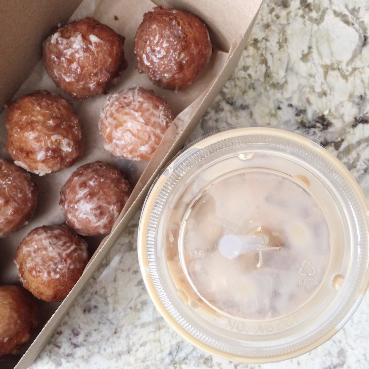 MeganDileen's tweet photo. @SidecarDoughnts on a #Friyay. Is there anything better? #donutdetour https://t.co/gf7sm6aFQT