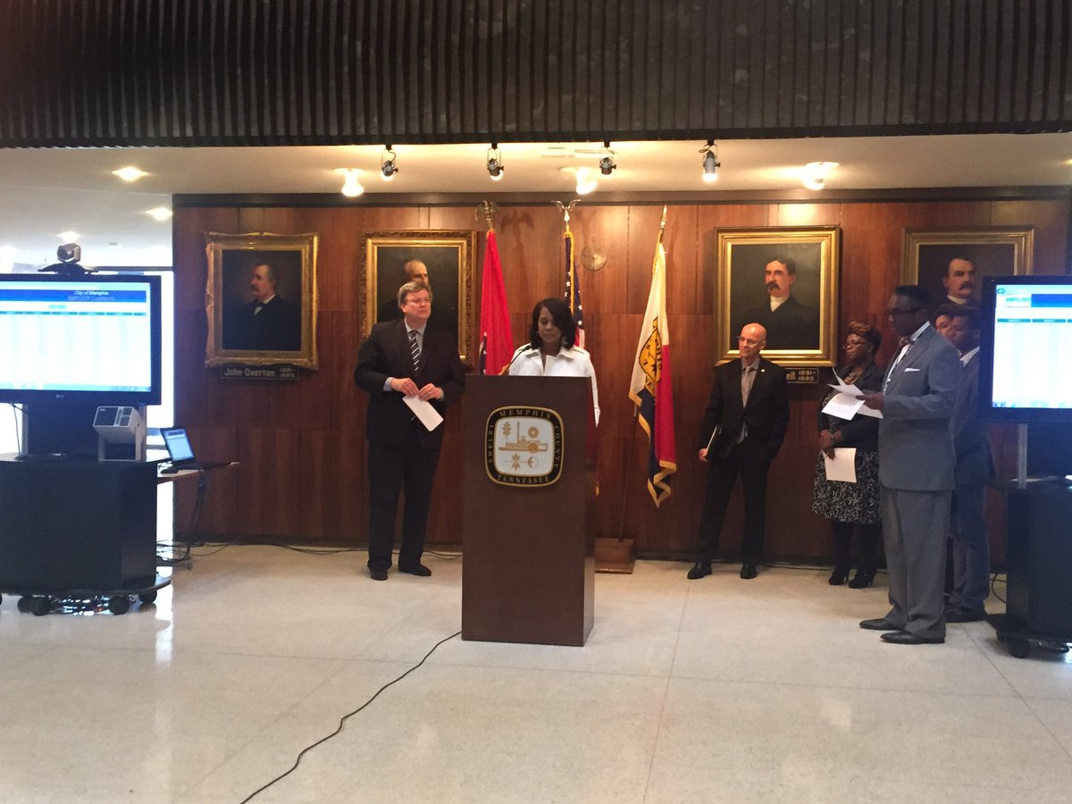 KHlebaskoWAND's tweet image. At City Hall for the MPLOY summer jobs lottery @3onyourside #MPLOY #WREG