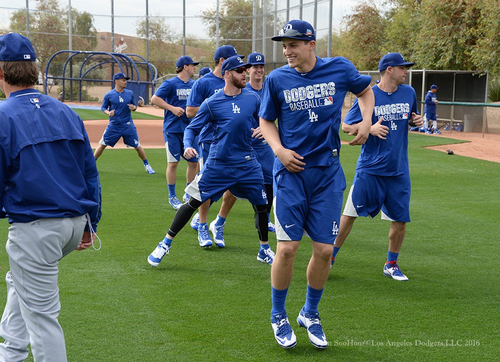 Dodgers's tweet image. Not a pitcher or a catcher, but Corey Seager is already in AZ putting in work. #DodgersST

📷: @JonSooHooPics