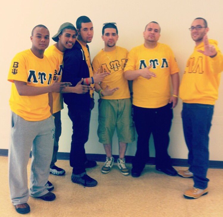 PaulinoElite's tweet image. LUPS . #Spring12 #LUL34