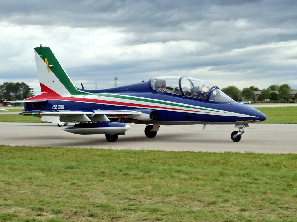 Silvio_Did's tweet photo. @FrecceTricolori @ItalianAirForce ▪ 05.09.2015 Giornata indimenticabile! ♡ #55Pan #Rivolto #Latuasquadrachevola https://t.co/m2YaYoW7TE