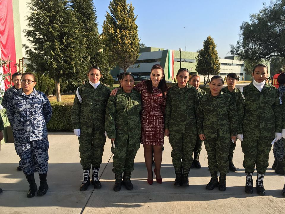RocioDiazMon's tweet photo. En el #DíaDelEjércitoMexicano, celebro y reconozco la participación activa de las mujeres en las fuerzas militares. https://t.co/3f0TLS9iai