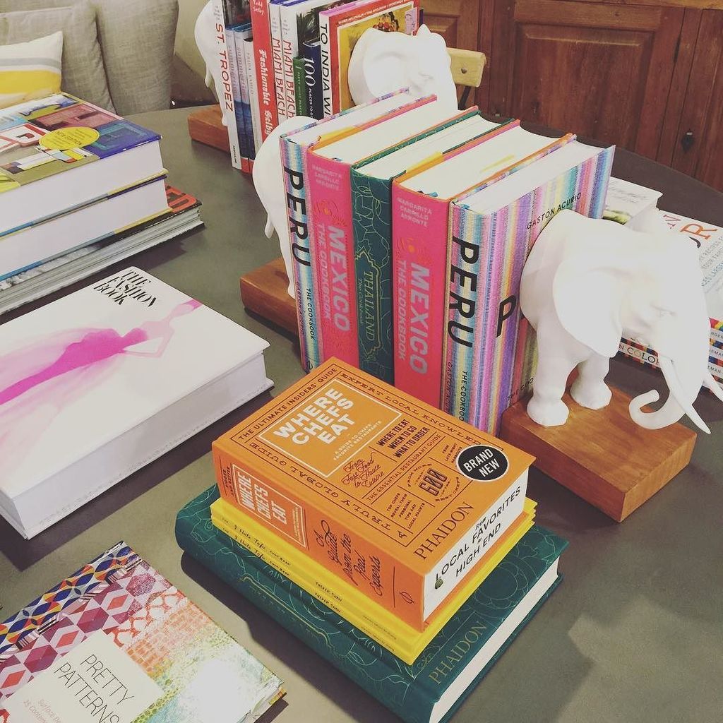 📚 BOOKS 📚 Online exclusive! 25% off all of our ethnic cookbooks. Shop online now. Use the … ift.tt/1oPN5Bo