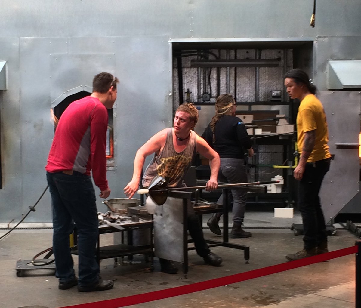 ChryslerMuseum's tweet photo. Norwood Viviano, Alex Abajian and Jerry Kung working in the #ChryslerGlassStudio. #noon demo https://t.co/6Gcom938Ae