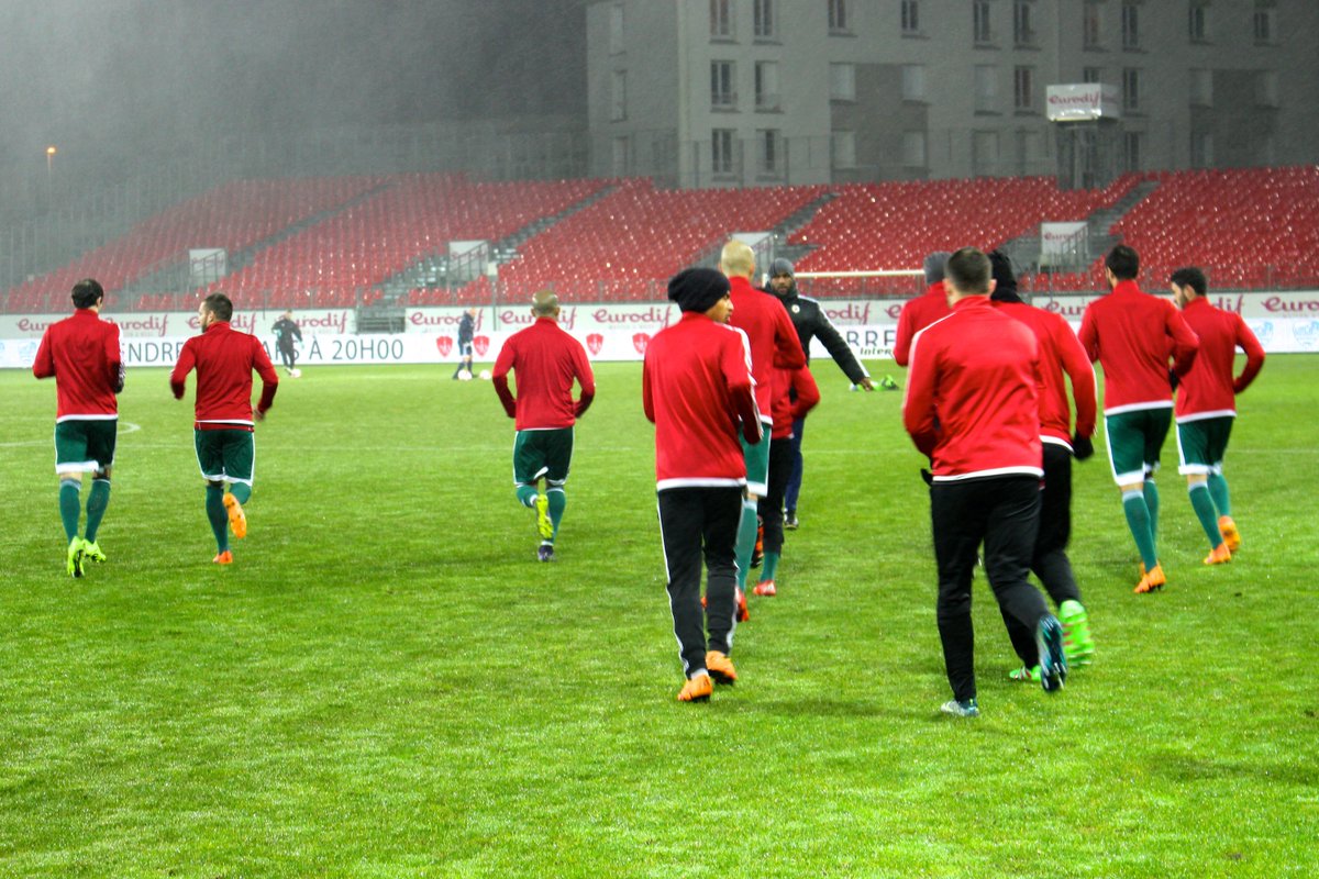 27eme Journée : Brest - Red Star CbmN7XyUAAE5zZE