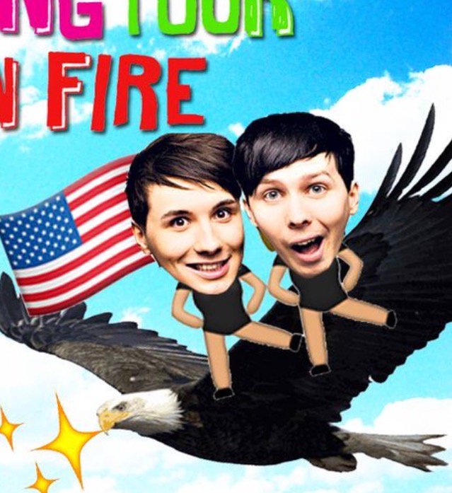 NaturallyPhan's tweet photo. wow those photoshop skills! 😂 @danisnotonfire @AmazingPhil https://t.co/C71X7R2Ko8