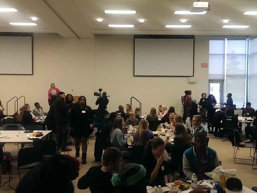 curtisbell44's tweet photo. Youth are at North HENNEPIN Community College learning about Diversity and Black History month #wearebrooklynpark https://t.co/s5Y2YsOXTh