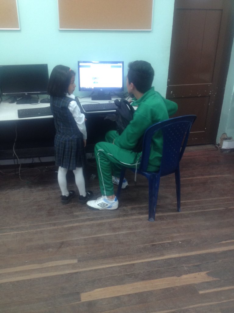PieccUsaquen's tweet photo. En la IED Usaquén los pequeños todos participan en la elección del gobierno escolar, todos somos parte #YoElijoPAZ https://t.co/rUpyHfrMWP