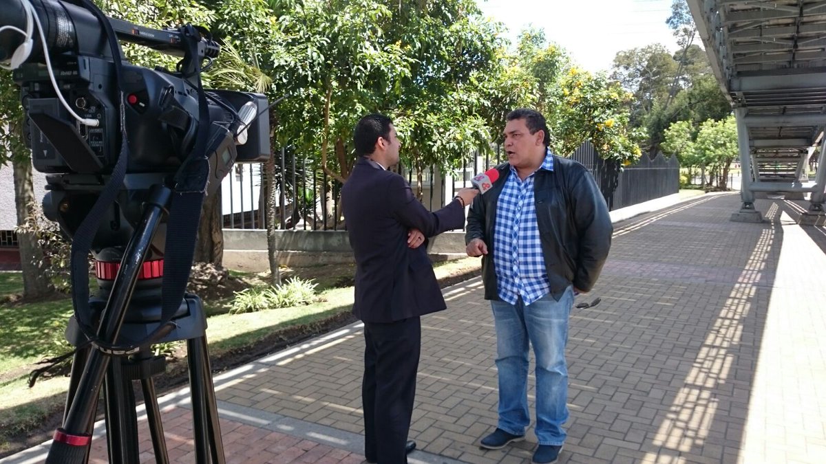 sintracarbon's tweet photo. Hablamos con Freddy Gómez de @CMILANOTICIA para contarle posición de todos los trabajadores #SintracarbonEsDignidad https://t.co/g6Dsltxm1h