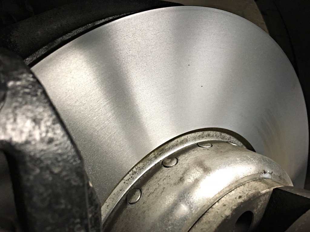 PerfectTouch7's tweet image. Freshly skimmed brake discs on BMW 650i Sport #Mint #BrakeSkimmingService #PerfectTouchPerformance #Hoddesdon #Herts