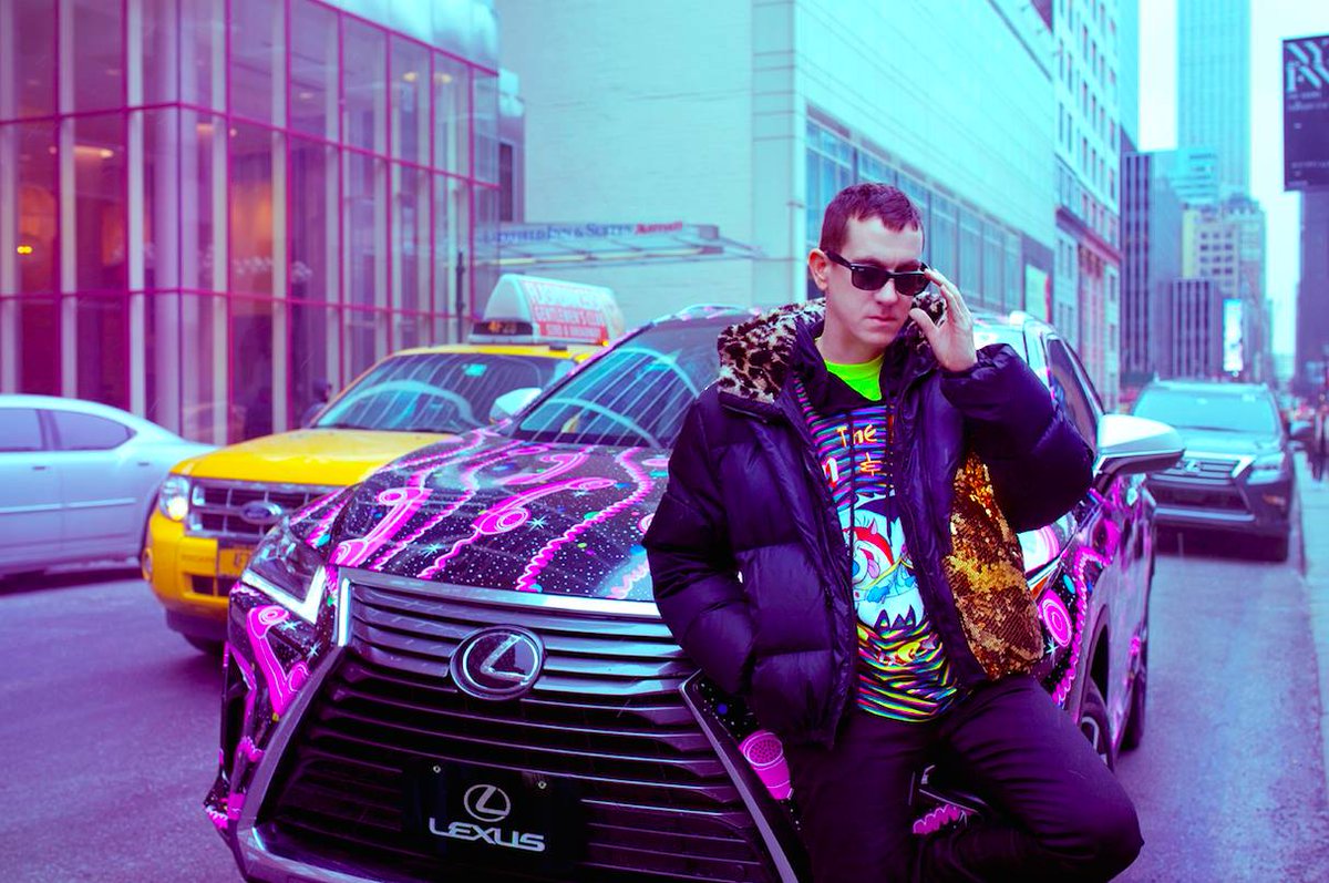 Lexuswinterpark's tweet photo. When Jeremy SCOTT and the Lexus RX travel together, it's something to see. #NYFW #DesignDisrupted #HowFashionTravels https://t.co/6p0BRBJLS9