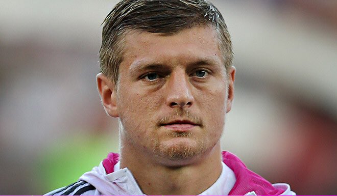niolja19's tweet photo. Toni Kroos und @YoureBurning sind save verwandt. https://t.co/nPbJJi5SHD