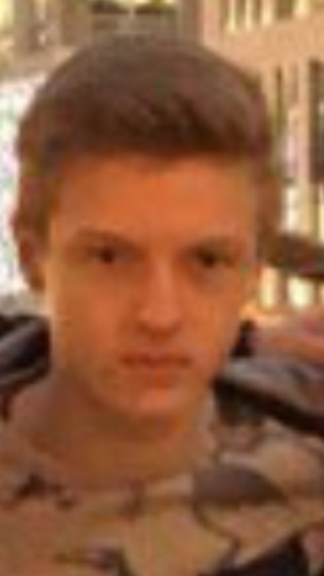 niolja19's tweet photo. Toni Kroos und @YoureBurning sind save verwandt. https://t.co/nPbJJi5SHD