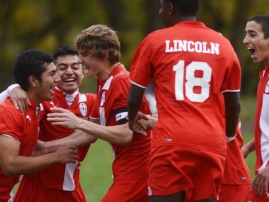 argusleader's tweet image. Don't miss "The Moment: When Art Meets News" photo exhibit at @washpav starting Saturday. argusne.ws/1PLwuaV