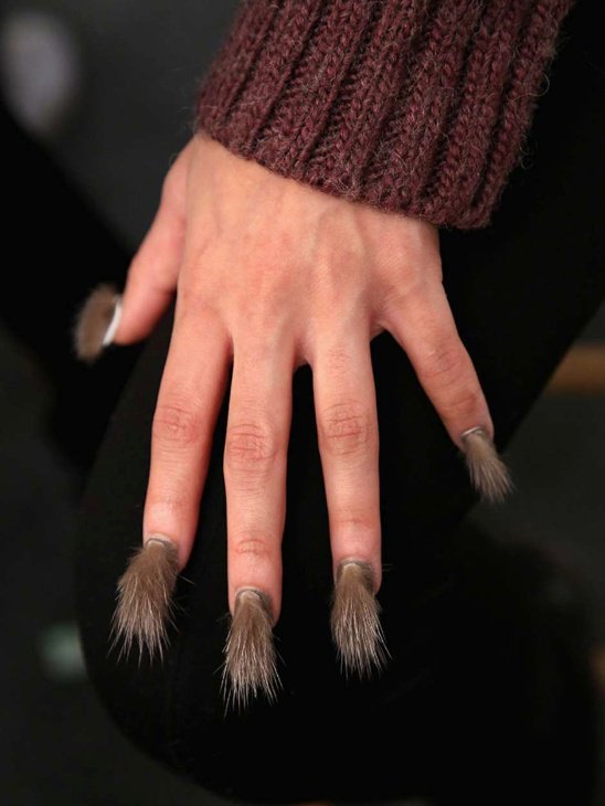 La nueva #moda, UÑAS PELUDAS. 'Al estilo #Chewbacca' #soyADN #uñas <a href="/maxima103/">Maxima10</a>