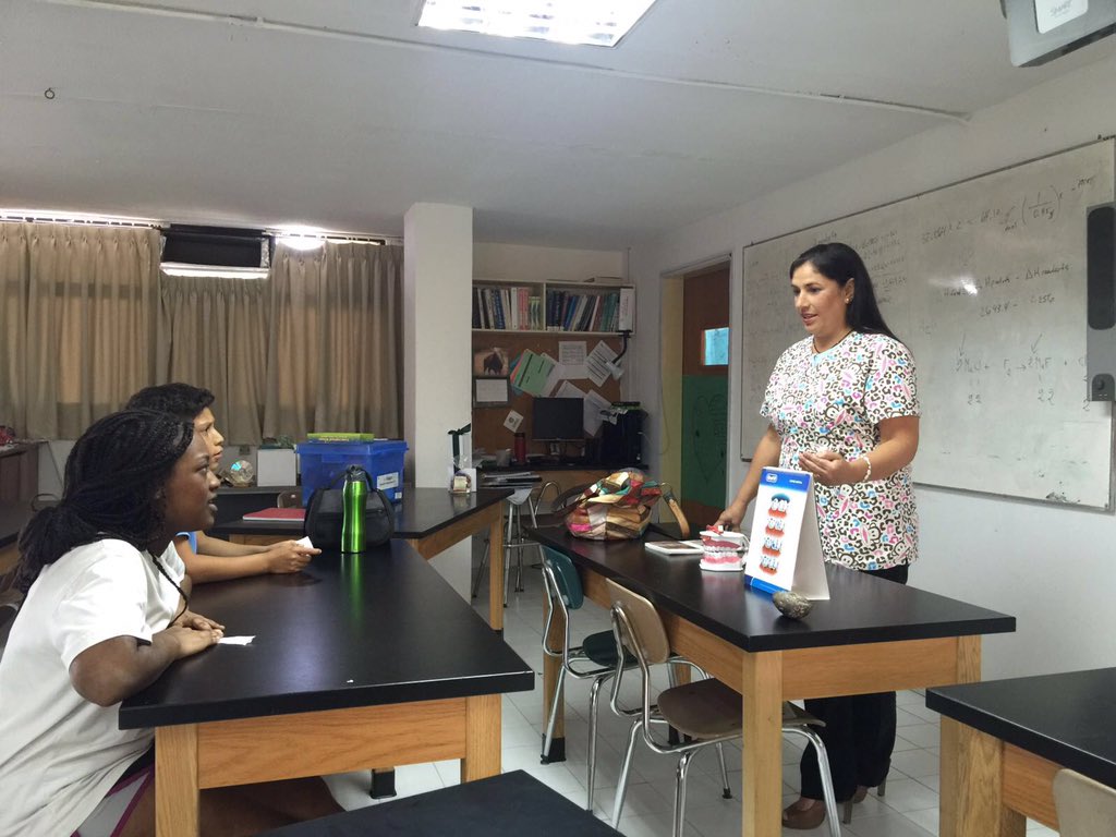 erine75's tweet photo. #CIPLC Career Fair for all Middle and High School students! https://t.co/I8smNn47dM