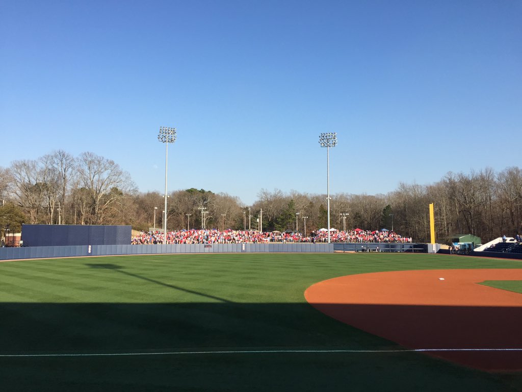 FirstandKen's tweet image. Unbelievable February weather today in Oxford. Opening Day and the students are at Super Regional levels already