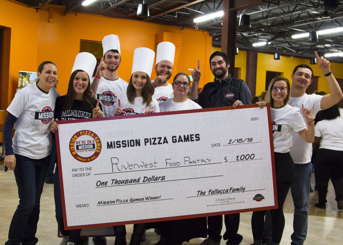 missionpizzaco's tweet photo. Thanks @UWM_NSC, @MSOE, @CUWisconsin and @UWMadison for being part of #MissionPizzaGames. $1,000 for @RW_FoodPantry https://t.co/Qnjw4OH2OL
