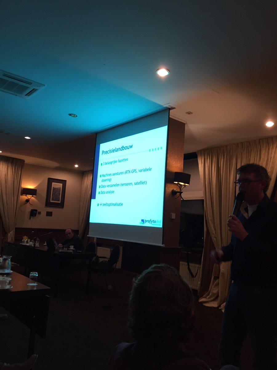 Zonder data-analyse geen teeltoptimalisatie mogelijk. #avond #precisielandbouw <a href="/weeversbv/">Weevers Mechanisatie</a> <a href="/Profytodsd/">Profytodsd</a>