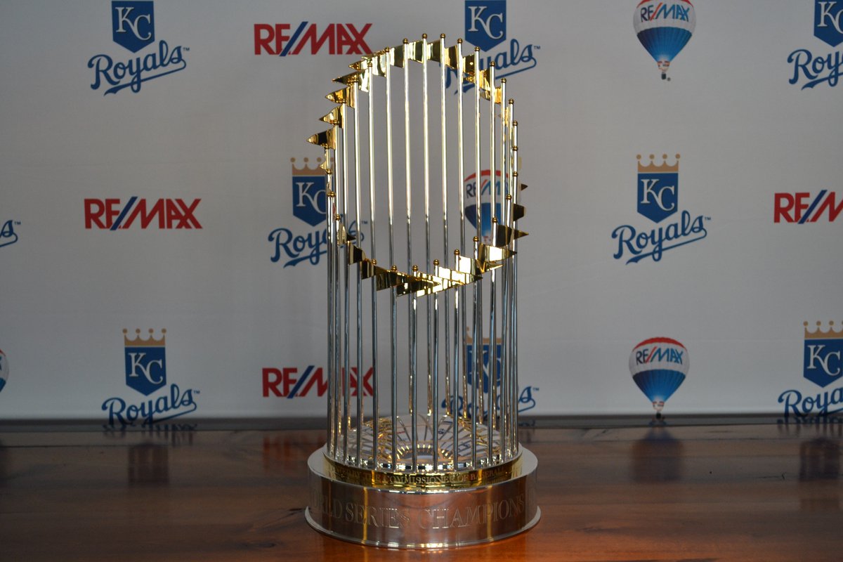 Royals's tweet image. #Royals welcome @REMAX as a new Official Real Estate Partner of the club. Congratulations on 40 years in KC, REMAX!