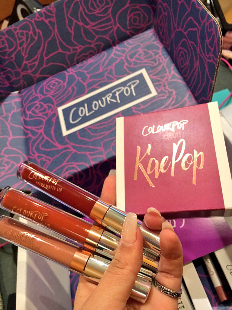 VivaLaJudee's tweet image. FINALLY 🙌🏽🙌🏽 I'm in love. Thank you @karrueche #KaePop @ColourPopCo