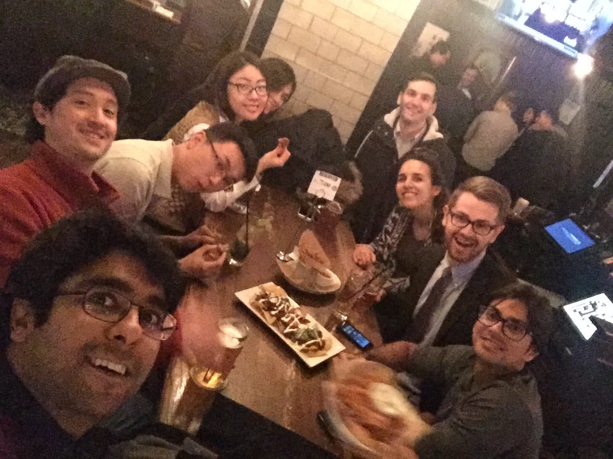 affanjaved's tweet photo. Catch up with my awesome Group 22 #peeradvising @ColumbiaSIPA post semester hangout #sipalife #sipaosa https://t.co/YSYc1jAFca