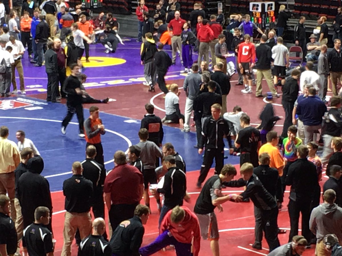 sblpride's tweet photo. Sims, Curry, Dunn and Benson warming up for quarterfinals and second round consolation. Good Warriors!!!!! https://t.co/U9GNlFSDNx
