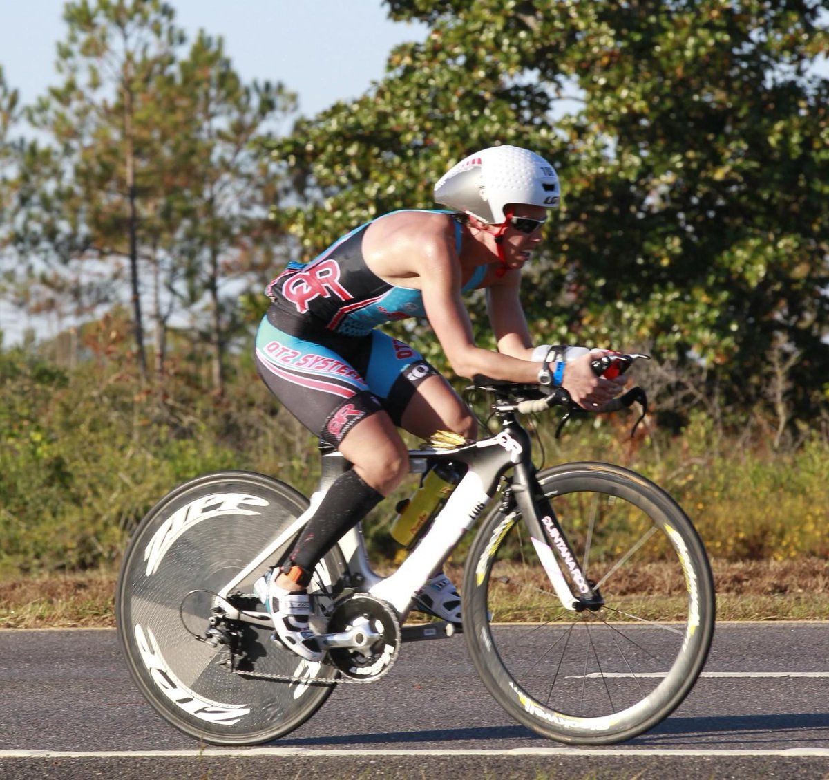 DarinArmstrong's tweet photo. #FF @CindyLewis600 Pro Triathlete, #Triathlon/#Running #Coach,#PersonalTrainer #Chiropractor https://t.co/pHz6JZuY1H https://t.co/I1SvkdwJHP