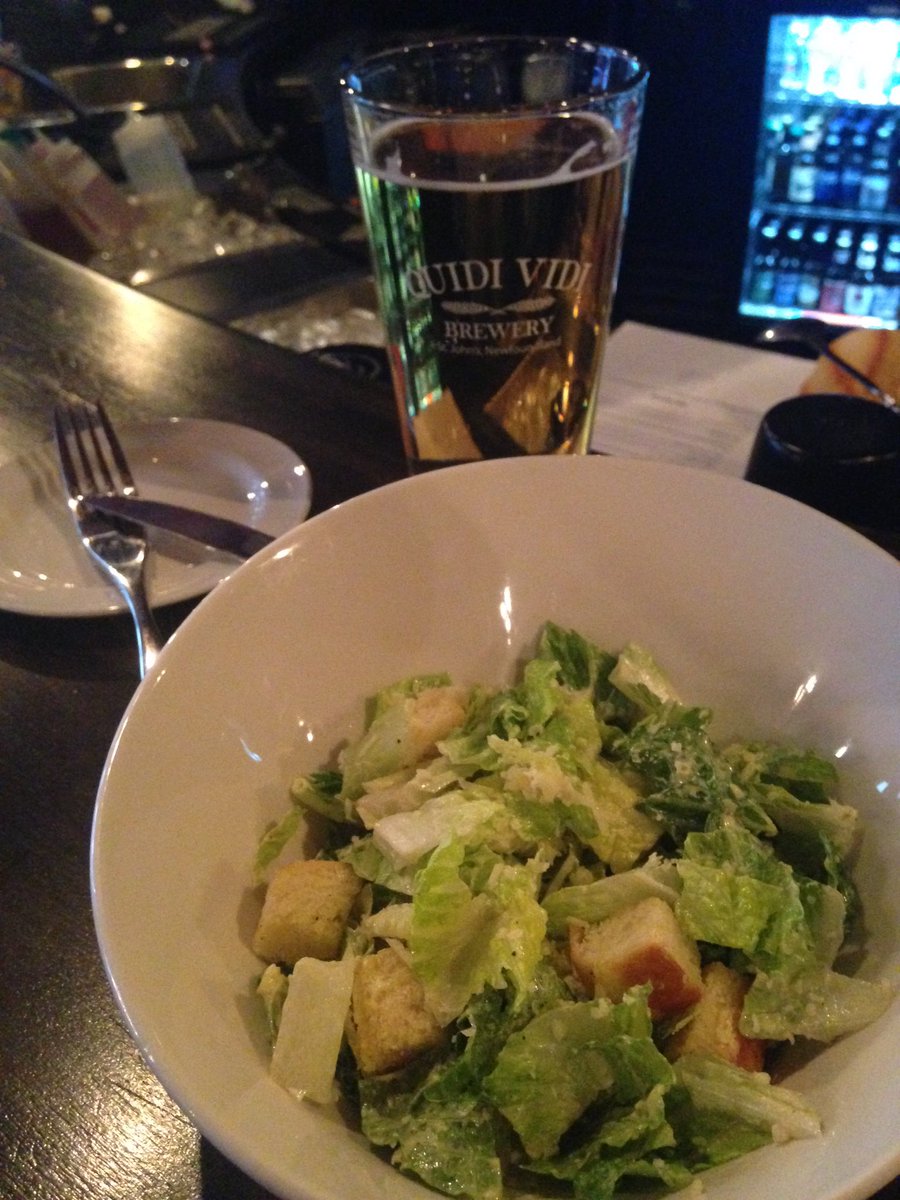 bradjeffordtrio's tweet photo. Can't beat the $5 apps and $5 @thefifthticket. Get down and check it out! 4-7. Jazz every Thursday #FEBFIVE https://t.co/2xHW1FF6sX