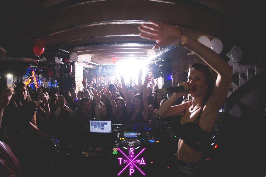 DJDaCandy's tweet photo. Its a TRAP🙌🇬🇷GREECE #Thessaloniki #Trap #Greece #Basement #dacandy #edm https://t.co/rNxOWxOV7x