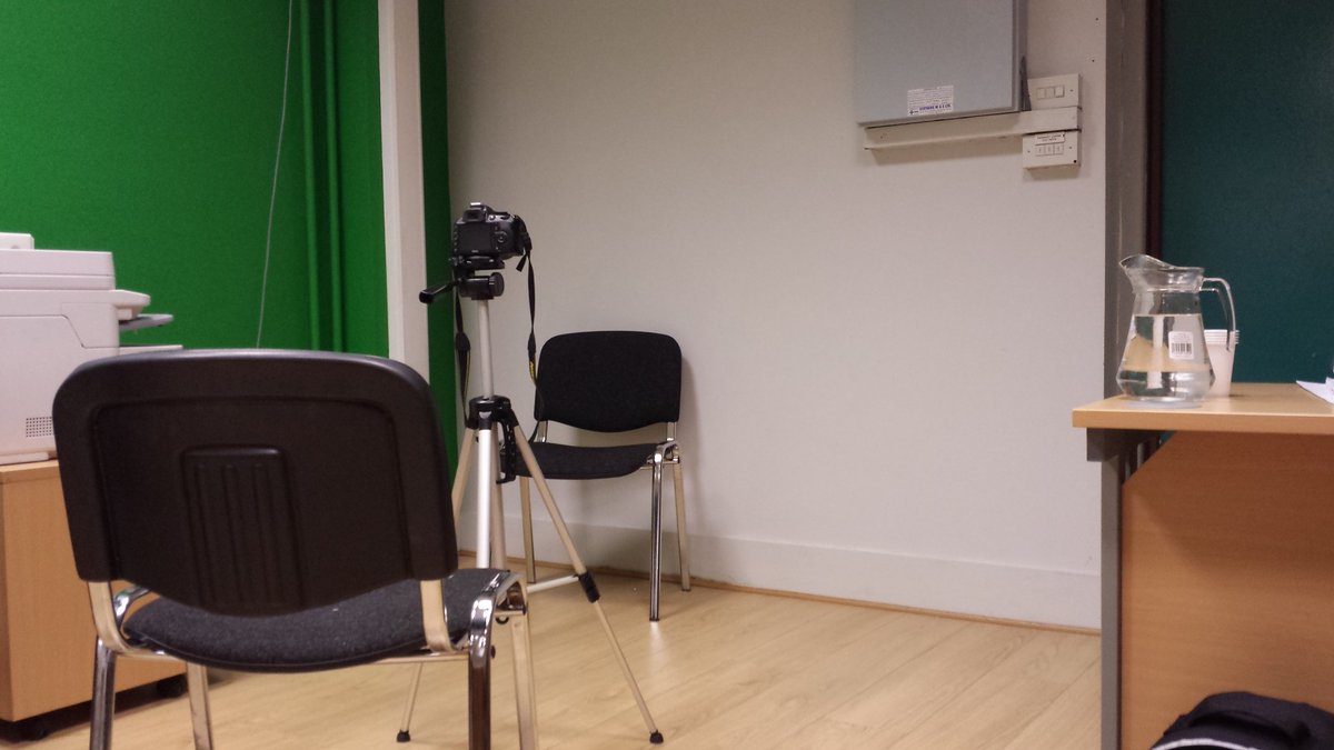 QuillincNI's tweet photo. A little behind the scenes glamour in between filming video interviews at @foodforthesoulf HQ in @NBSEH today :) https://t.co/BxDoWVBNbZ