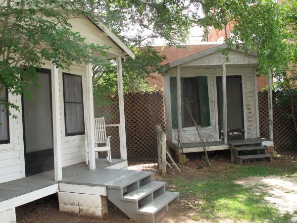 WNYC's tweet photo. Harper Lee drew inspiration for Maycomb from hometown, Monroeville, Alabama: https://t.co/ZM0xcSxDAi https://t.co/WvG8EG5pGd
