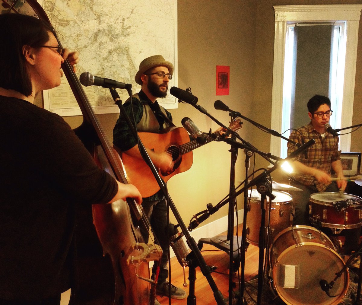 Playing the <a href="/TheShaskeenPub/">The Shaskeen Pub</a> in #Manchester #NH tonight! #americana #livemusic