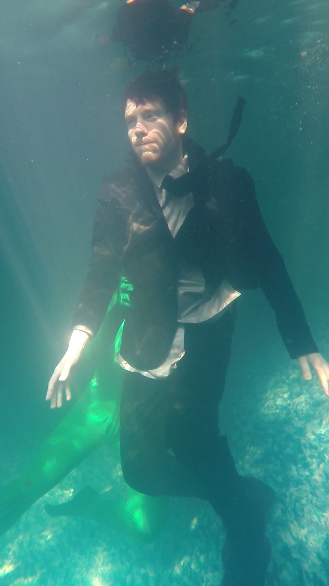 WallroseP's tweet photo. Throwback to production on last year's short, "Splash"! https://t.co/SZVbyej9lN #shortfilm #myrodereel #pgh #pghfilm https://t.co/sJEsCKC0LI