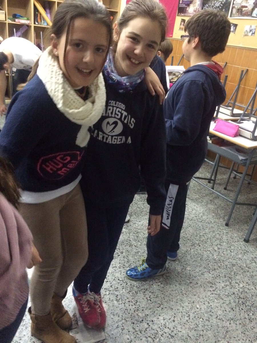 CtGrupos's tweet photo. Imposible resistirnos a poner mas fotos de esta tarde tan especial #contigolosgrupos #Cuaresma #amistad #GVXCT #GA https://t.co/fbdFFzVuCz