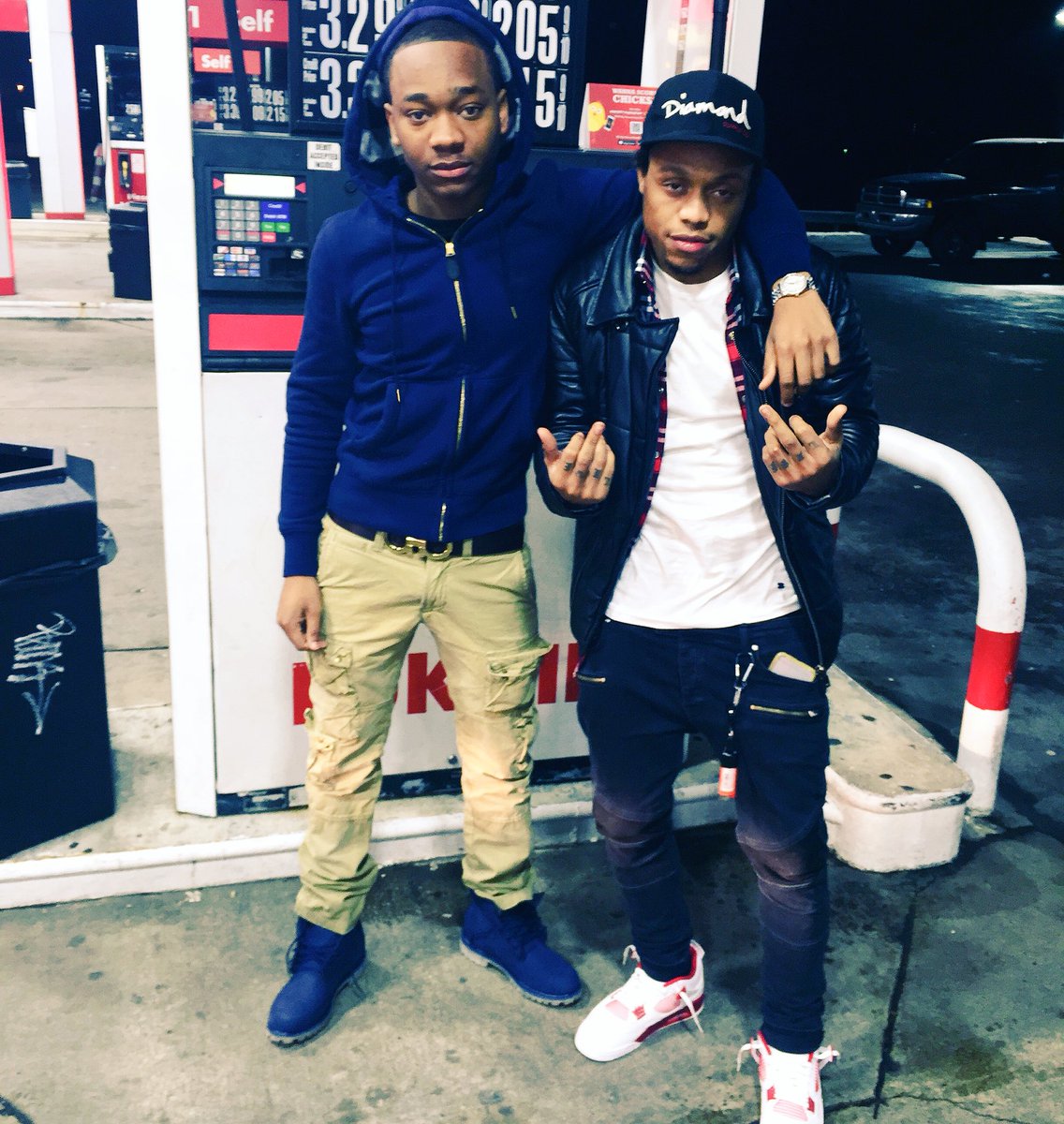 zique215's tweet photo. niggas hating we ain't really trippin, cause we good!🚀 https://t.co/6zdLkepjiQ