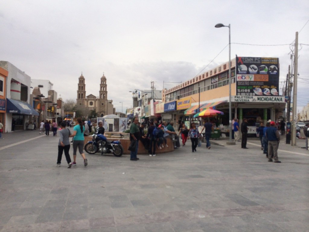 MeghanKFOX_CBS's tweet photo. The streets of Juarez are still very busy today w/ tourists, vendors and police throughout the streets #PopeInJuarez https://t.co/logd7JO28A