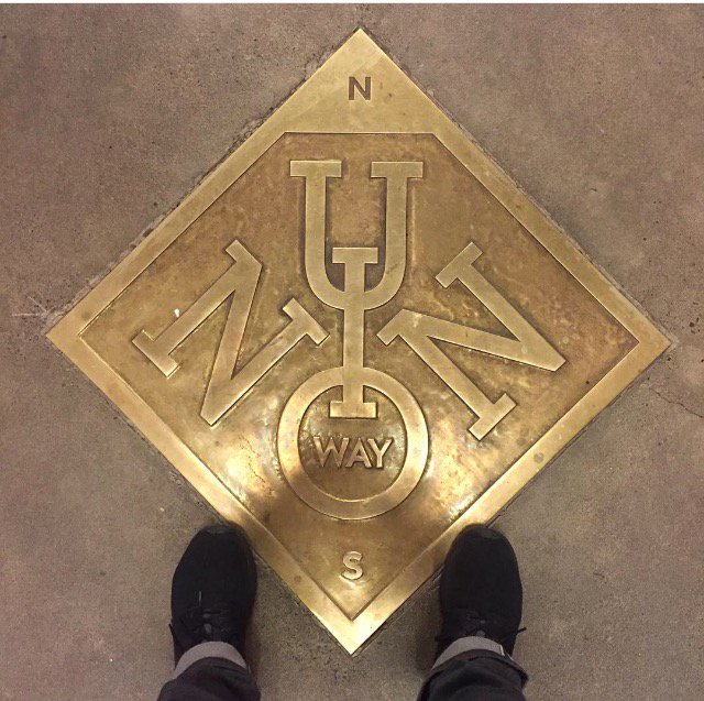 UnionWayPDX's tweet photo. Visiting @livingroompdx this weekend? Stop by #UnionWayPDX next door & snap a #UnionWayFeet pic! https://t.co/9zSJ65qjJe