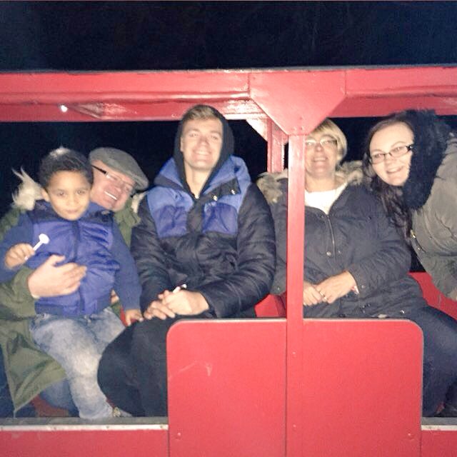 _teddystacey's tweet image. You always moan about how embarrassing or annoying your family is.... Until you leave them 🚶🏼😔🇬🇧