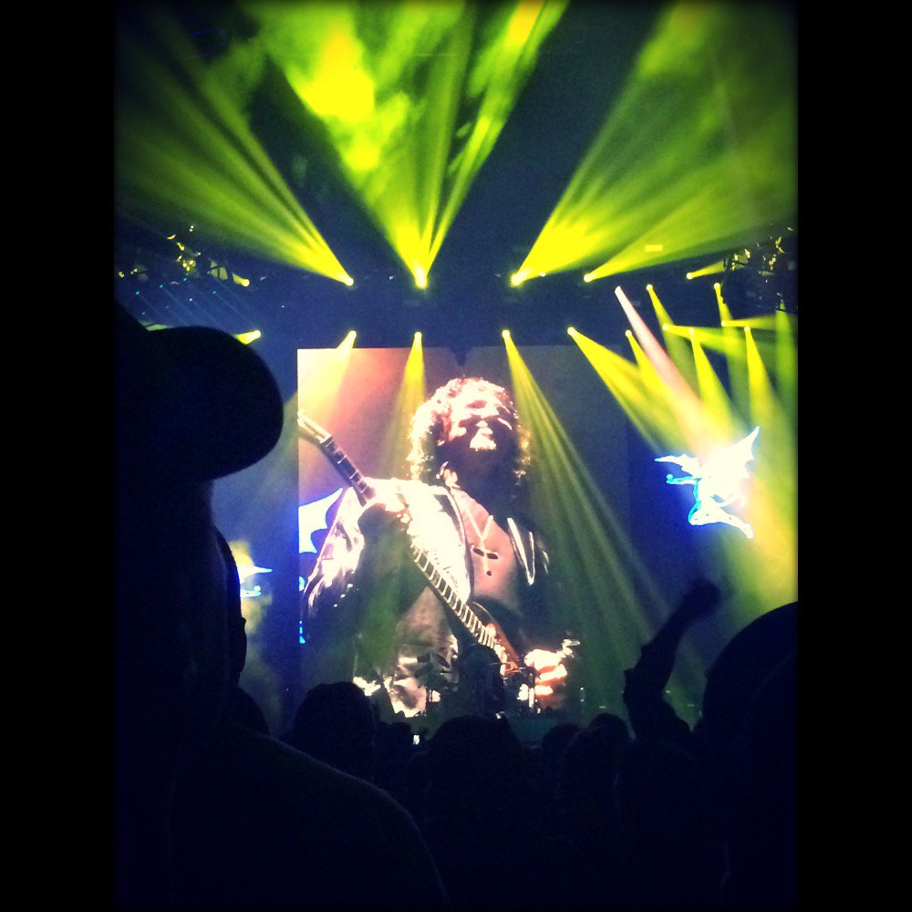 VictoriaFaiella's tweet photo. #HappyBirthday #IronMan #LordOfTheRiff #GodFatherOfHeavyMetal @tonyiommi! @barclayscenter 3/14 #ThankYou #TonyIommi https://t.co/ZFym0Pxj7H