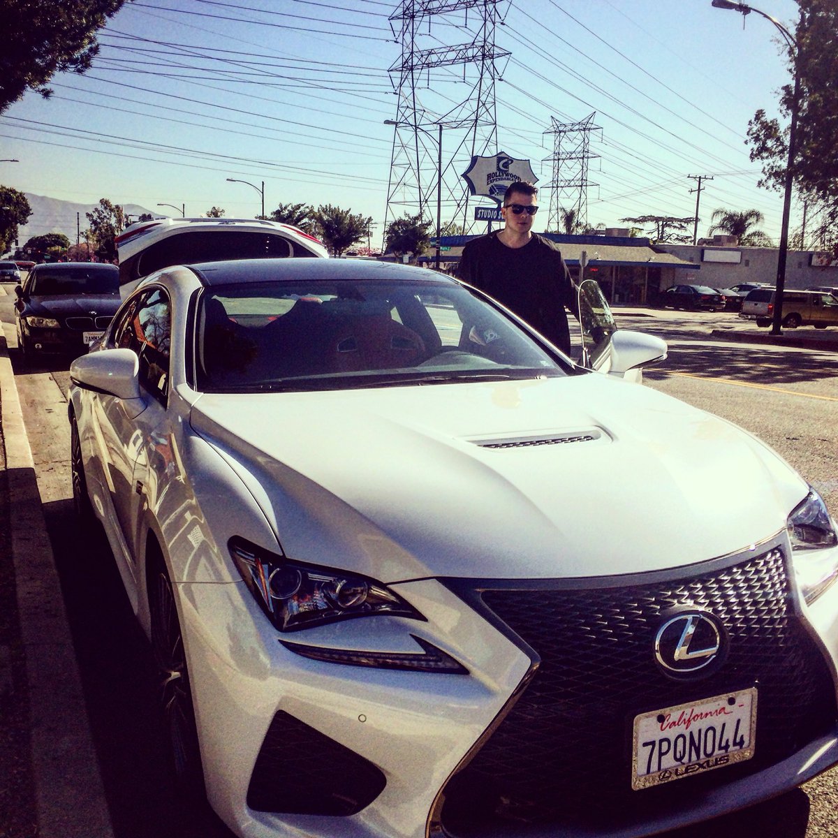 SICKINDIVIDUALS's tweet image. Driving this baby in LA 😎🇺🇸 Thank you @Lexus #lexusrcf #sick #sickontour