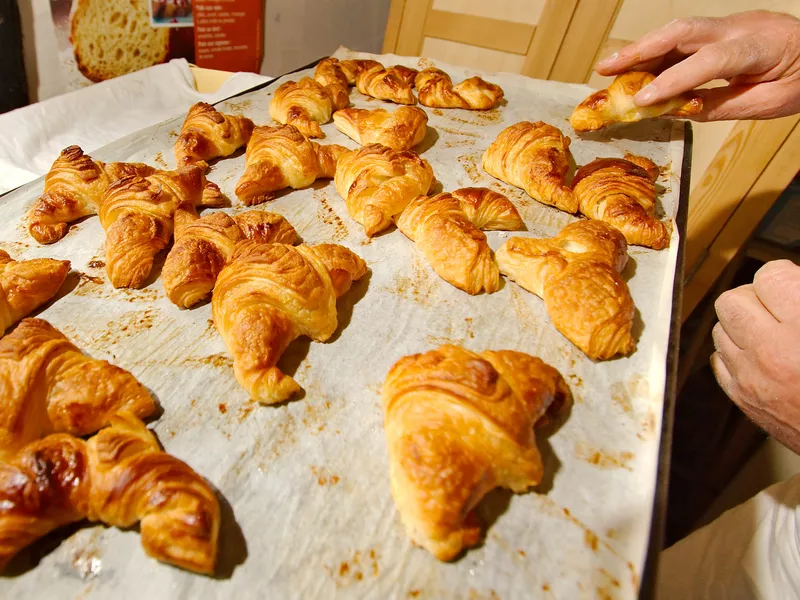 Eater's tweet photo. If it’s not a crescent, is it still a croissant? 
https://t.co/2X16pZ7ZMm https://t.co/HdCeGMIfEt