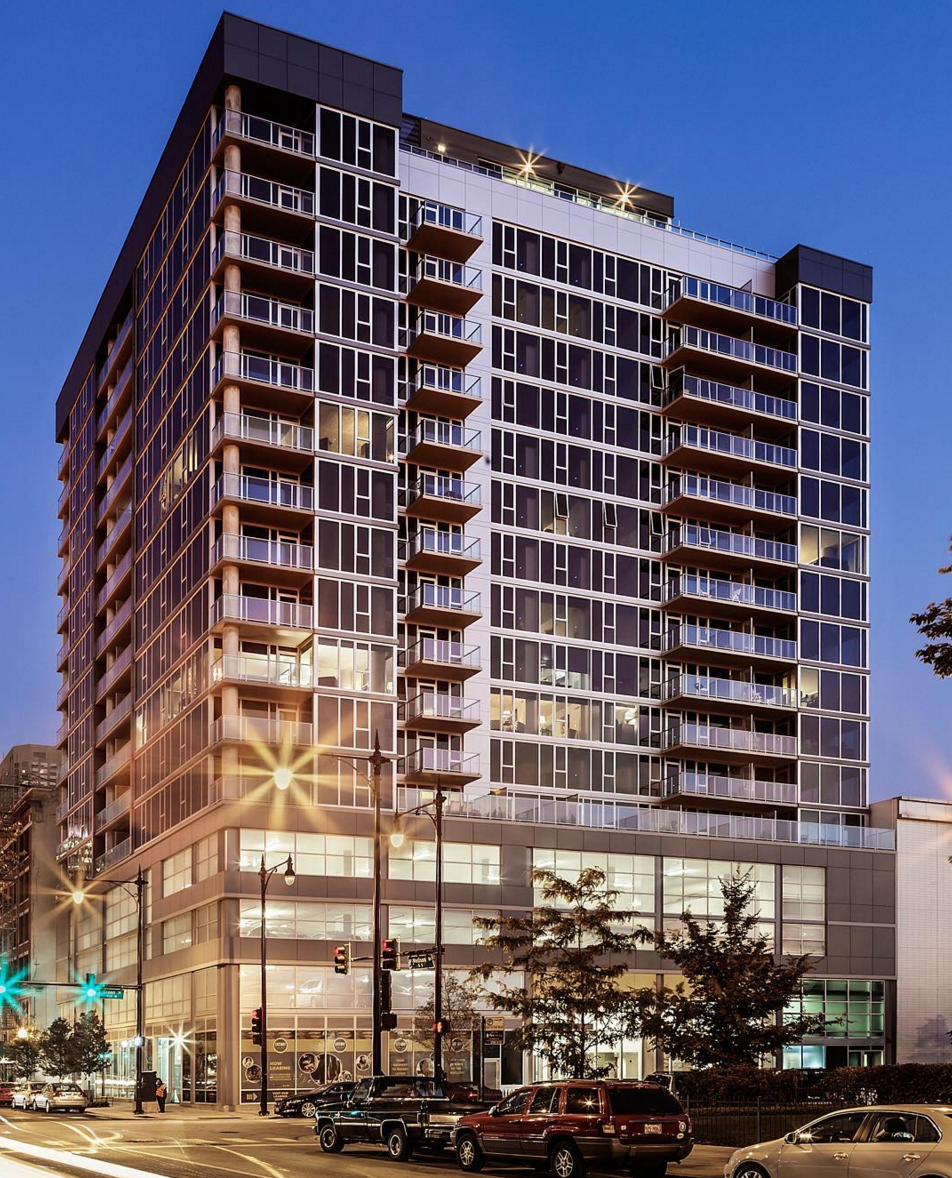 GatewayWLApts's tweet photo. Happy Friday #WestLoop! Stop by and see us this weekend! #Chicago #GateWayWestLoop https://t.co/uShukgx4Ip