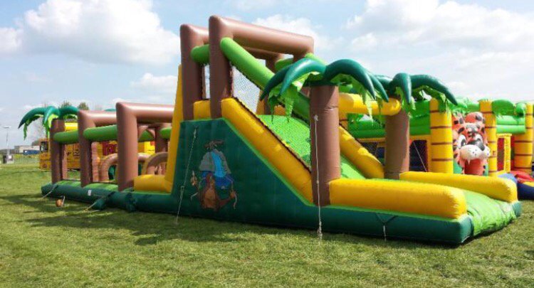 FM catering &amp; attractieverhuur Entertainment Ballonnendecoraties!! Tel 06 55 300 853 zuidbroek