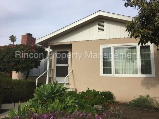 RinconPM1's tweet photo. A few blocks from Ventura high school in mid town this house for rent is in a prime spot https://t.co/gMaWd82BJk https://t.co/G44U3XbMoK