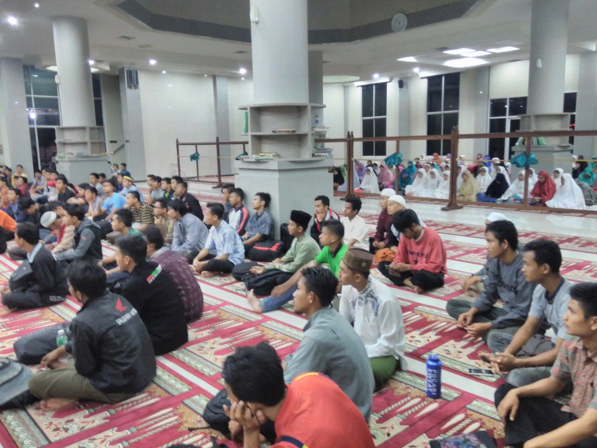 <a href="/InfoUnand/">Info Unand</a> <a href="/HIMAPGSDUPPIV/">PGSD UNP BUKITTINGGI</a> <a href="/padangrancak/">HIJRAH</a> GSJN5 Tema " LGBT Mainan lama yang diperbaharui"